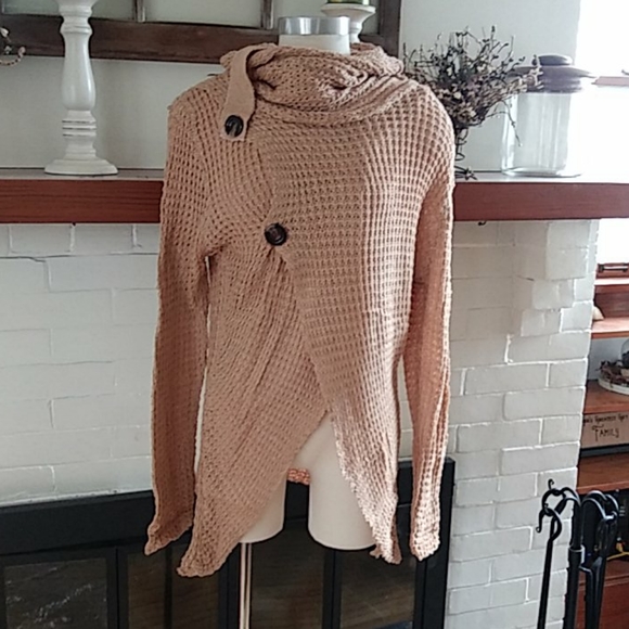 ☀HP☀ only (2) XL Left - Asymmetric Cowl neck - Picture 4 of 5